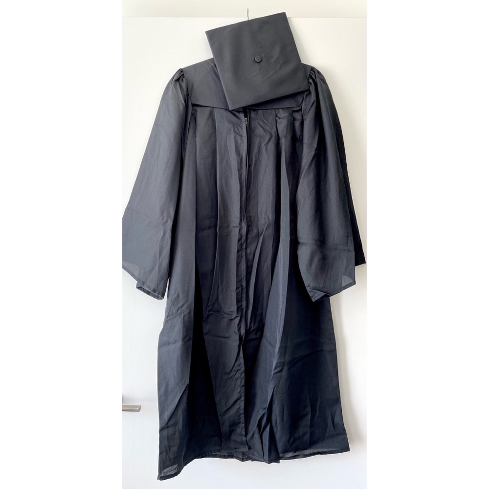 Black Graduation Gown & Cap Regalia